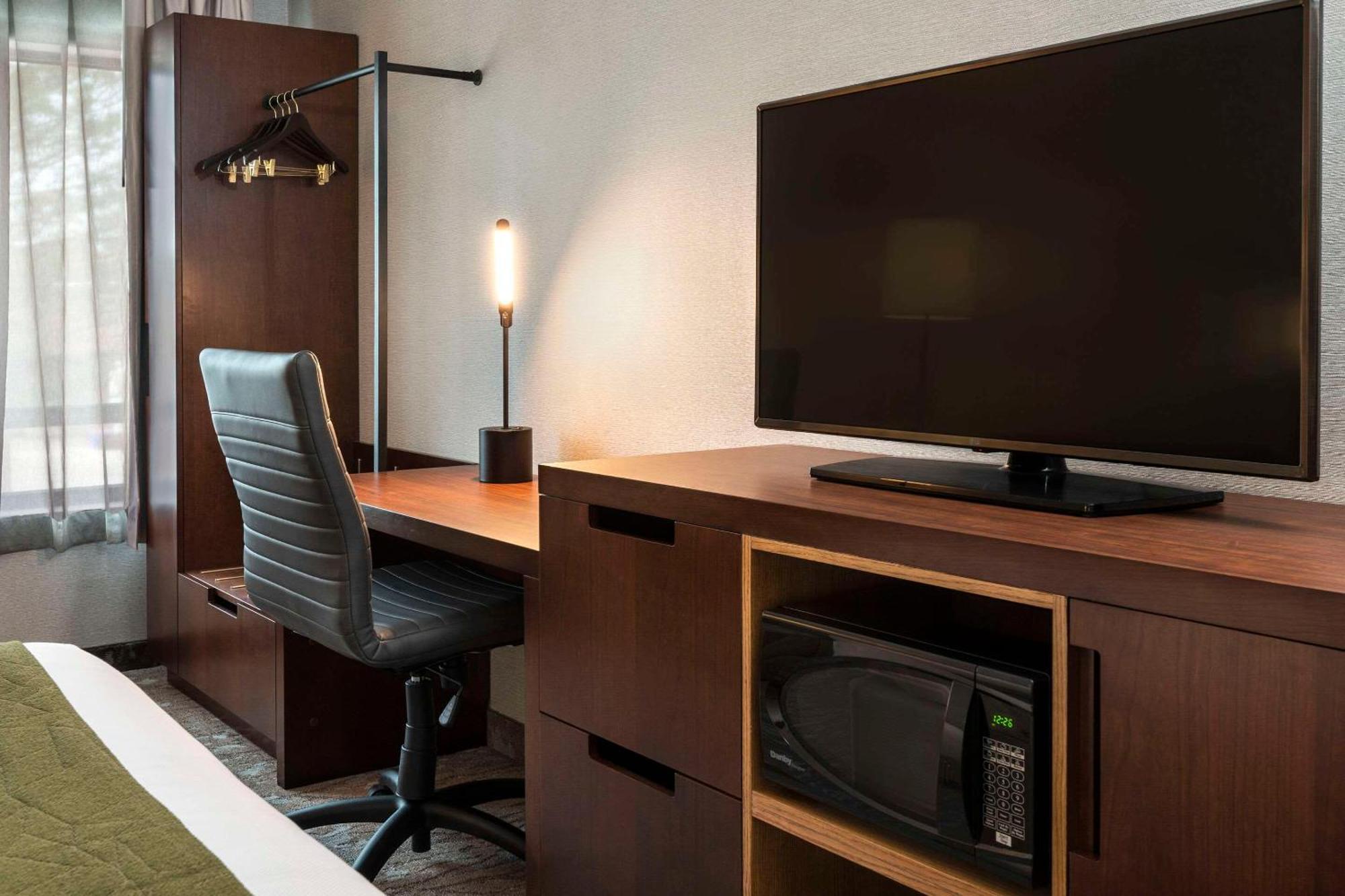 Comfort Inn Θάντερ Μπέι Εξωτερικό φωτογραφία