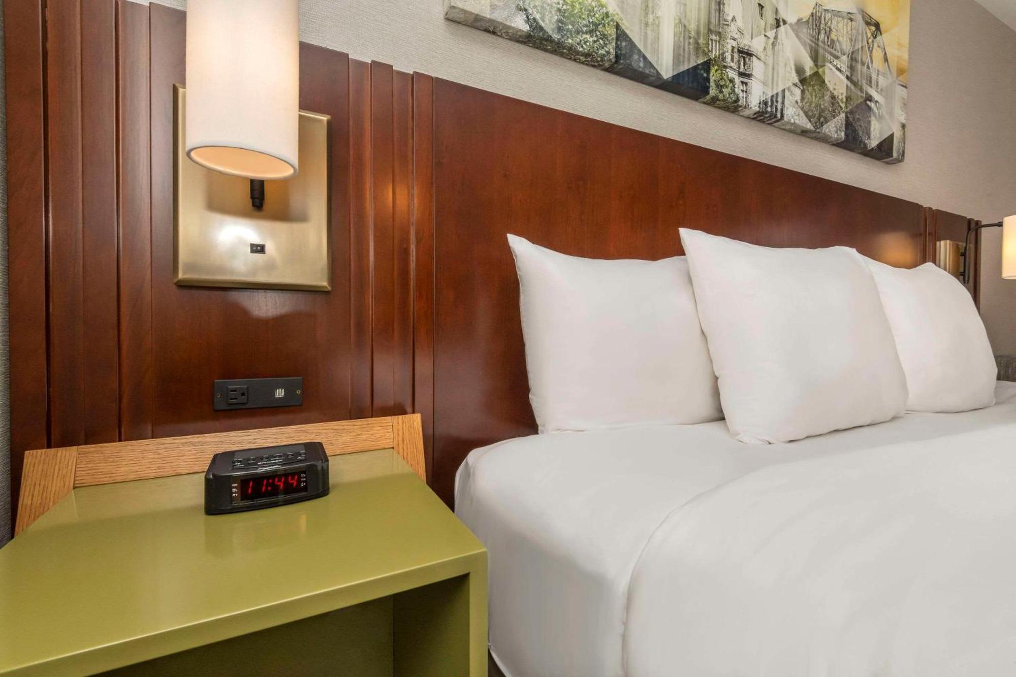 Comfort Inn Θάντερ Μπέι Εξωτερικό φωτογραφία